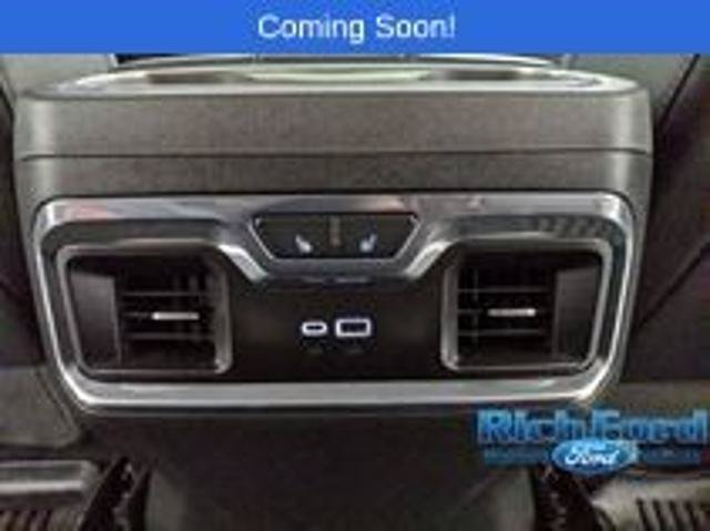 Used 2024 GMC Sierra 2500 Denali w/ Denali Reserve Package AWD/4WD image 17
