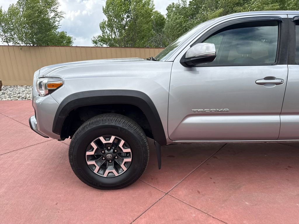 Used 2021 Toyota Tacoma TRD Off-Road w/ Technology Package AWD/4WD image 47