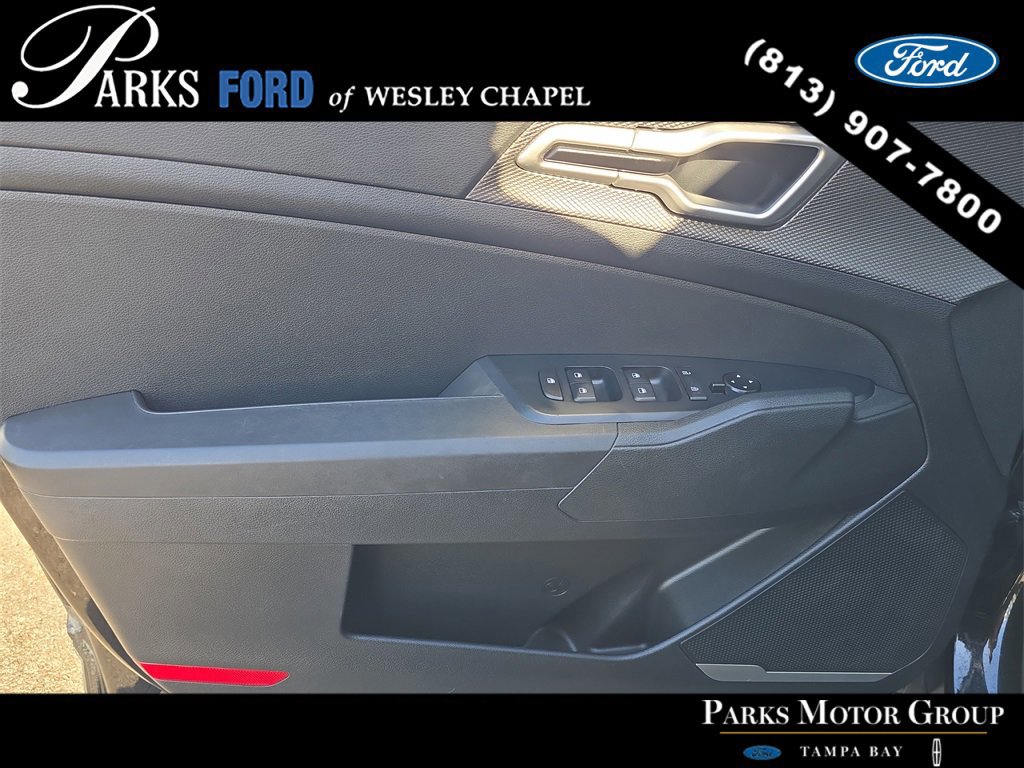 Used 2023 Kia Sportage LX image 16