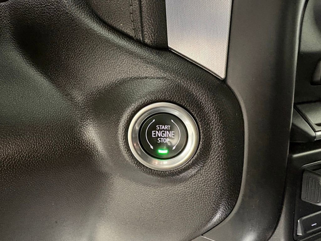 Used 2022 GMC Sierra 3500 SLT w/ SLT Premium Package image 23