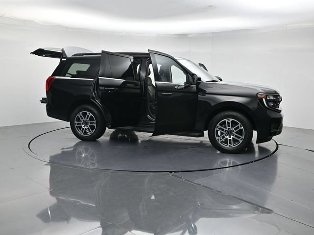 Certified 2025 Ford Expedition Active AWD/4WD image 54