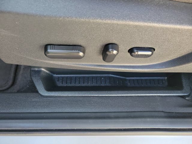 Certified 2018 Ford Escape SEL w/ Ford Safe & Smart Package FWD image 24