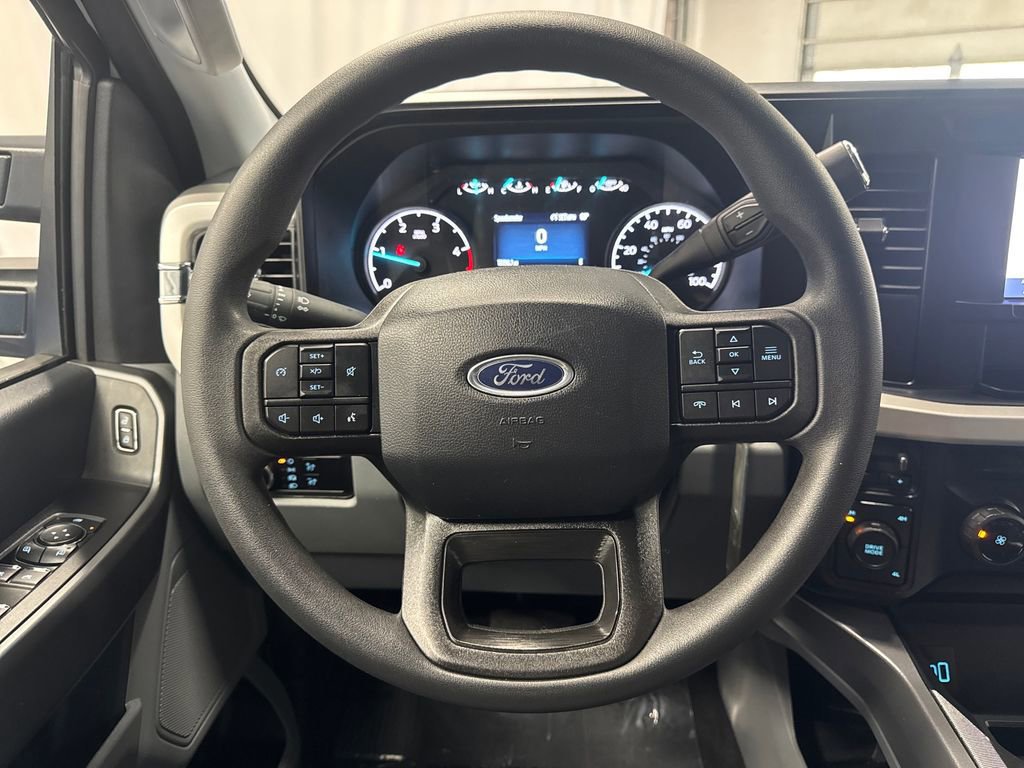 Certified 2025 Ford F350 XLT AWD/4WD image 14