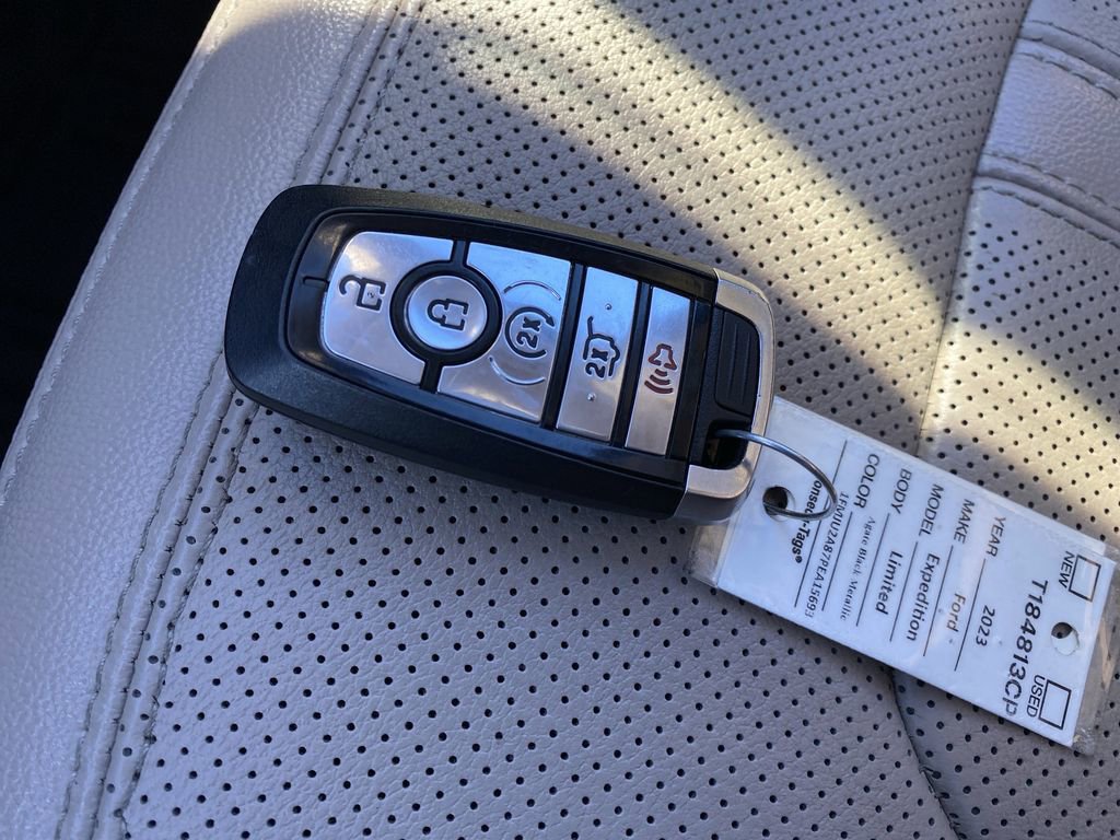 Certified 2023 Ford Expedition Limited image 39