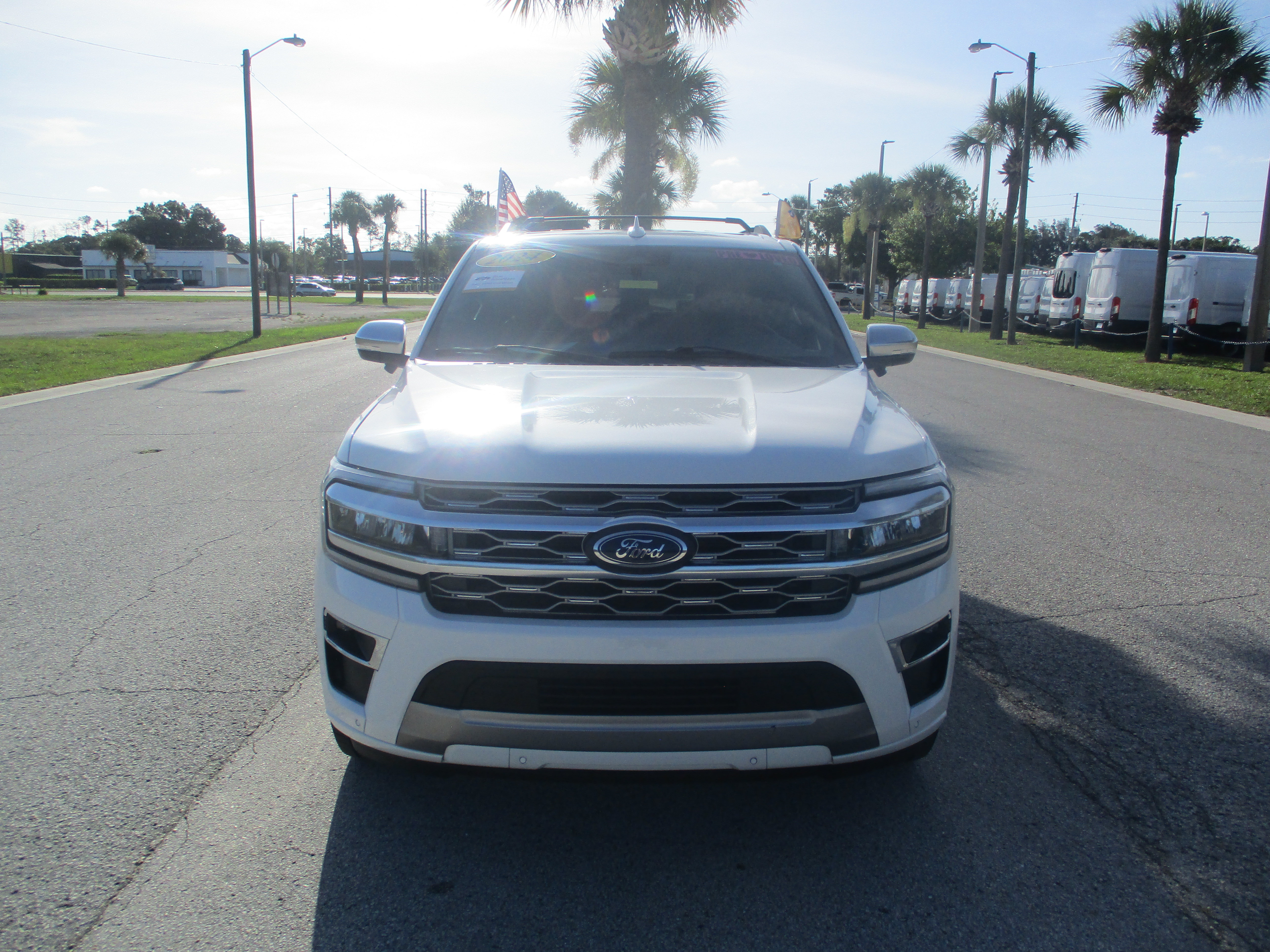 Certified 2024 Ford Expedition Max Platinum RWD image 2