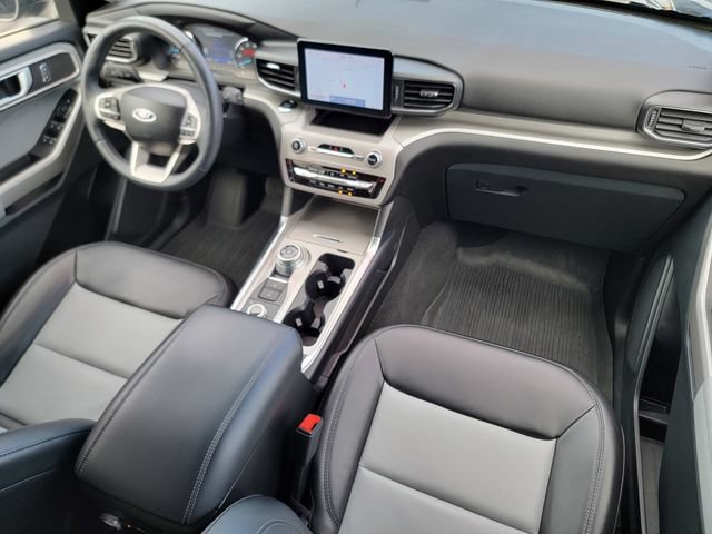 Certified 2023 Ford Explorer XLT w/ Equipment Group 202A AWD/4WD image 40