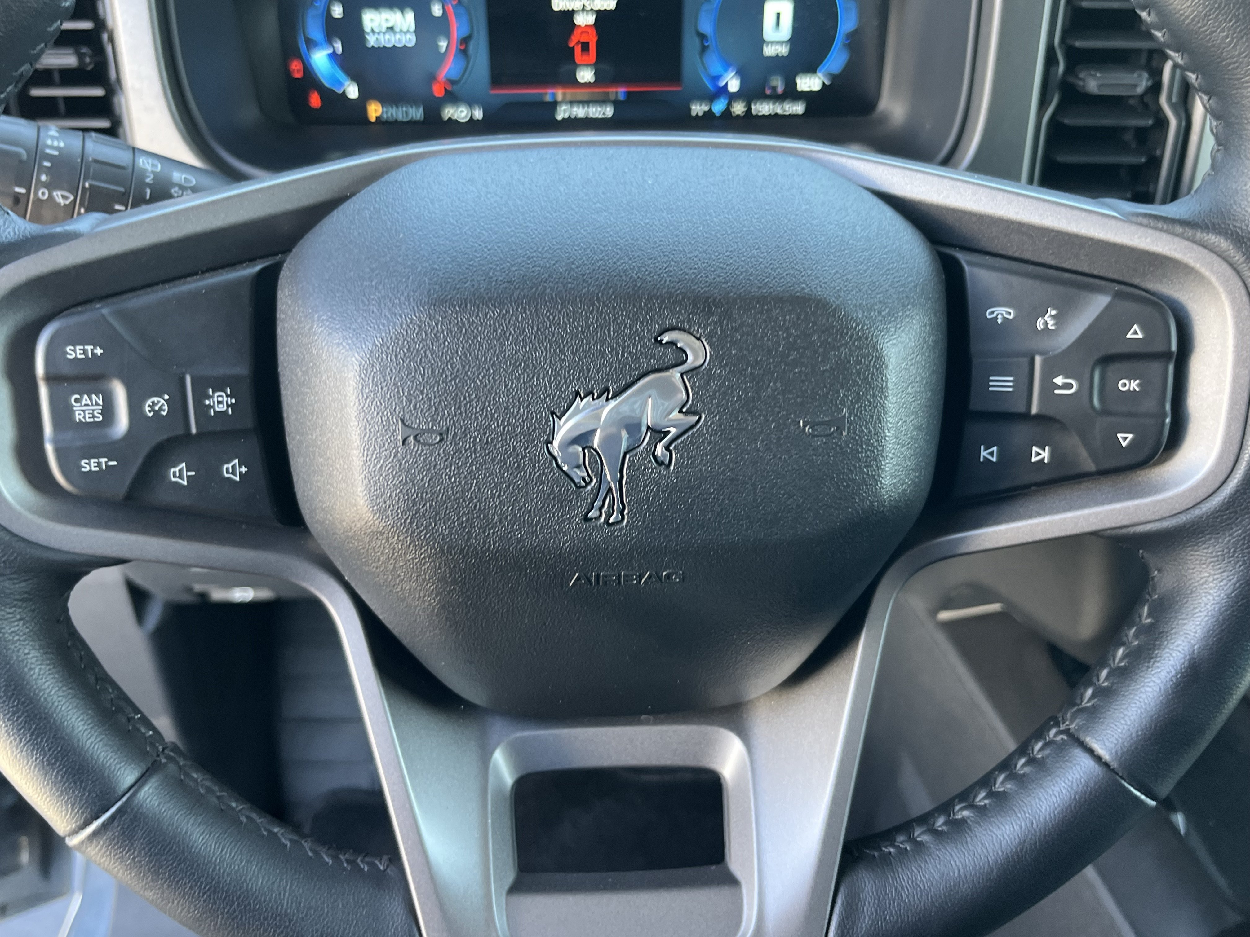 Certified 2025 Ford Bronco Badlands AWD/4WD image 17