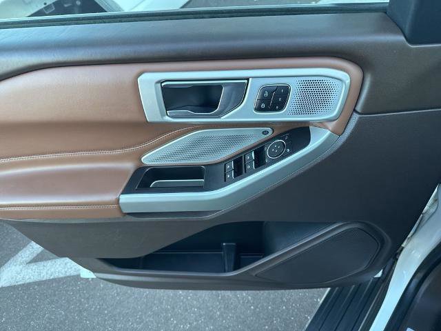 Certified 2022 Ford Explorer King Ranch w/ Premium Technology Package image 29
