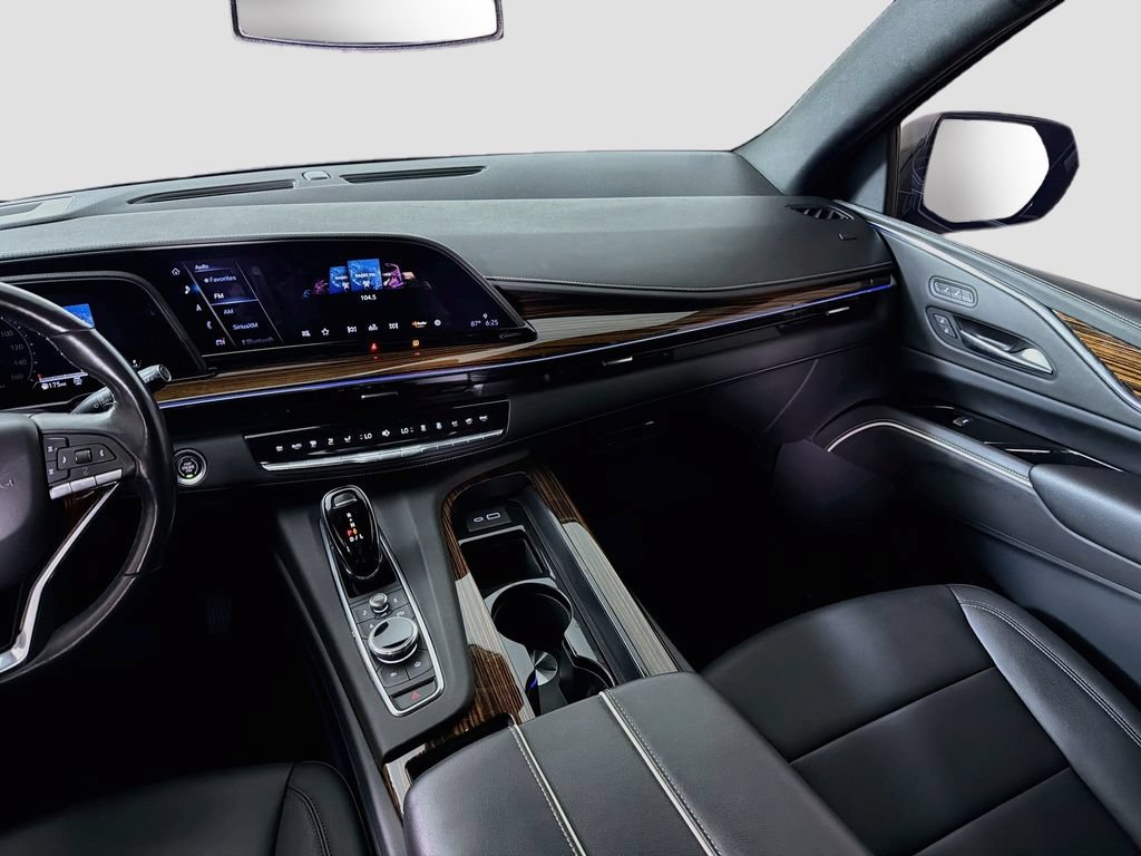 Used 2022 Cadillac Escalade Luxury AWD/4WD image 27