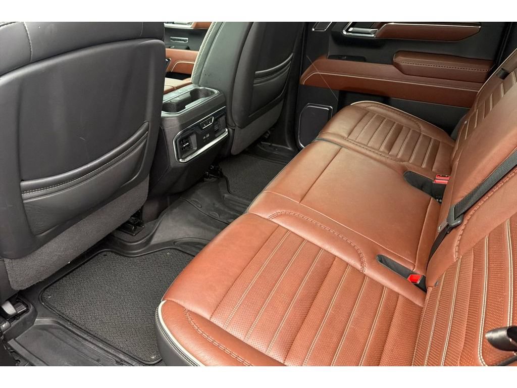 Used 2023 GMC Sierra 1500 Denali Ultimate AWD/4WD image 11