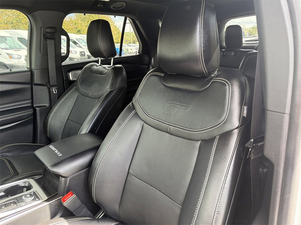 Certified 2022 Ford Explorer ST w/ Equipment Group 401A image 11