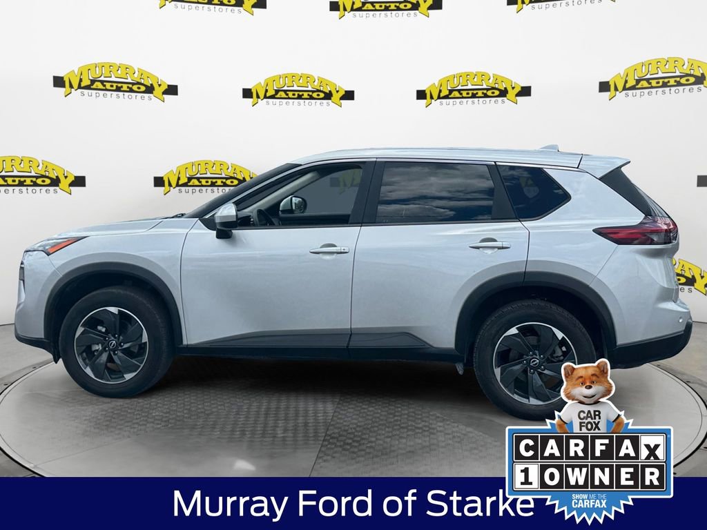 Used 2024 Nissan Rogue SV AWD/4WD image 2