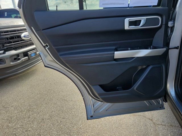 Certified 2023 Ford Explorer XLT w/ Equipment Group 202A RWD image 14