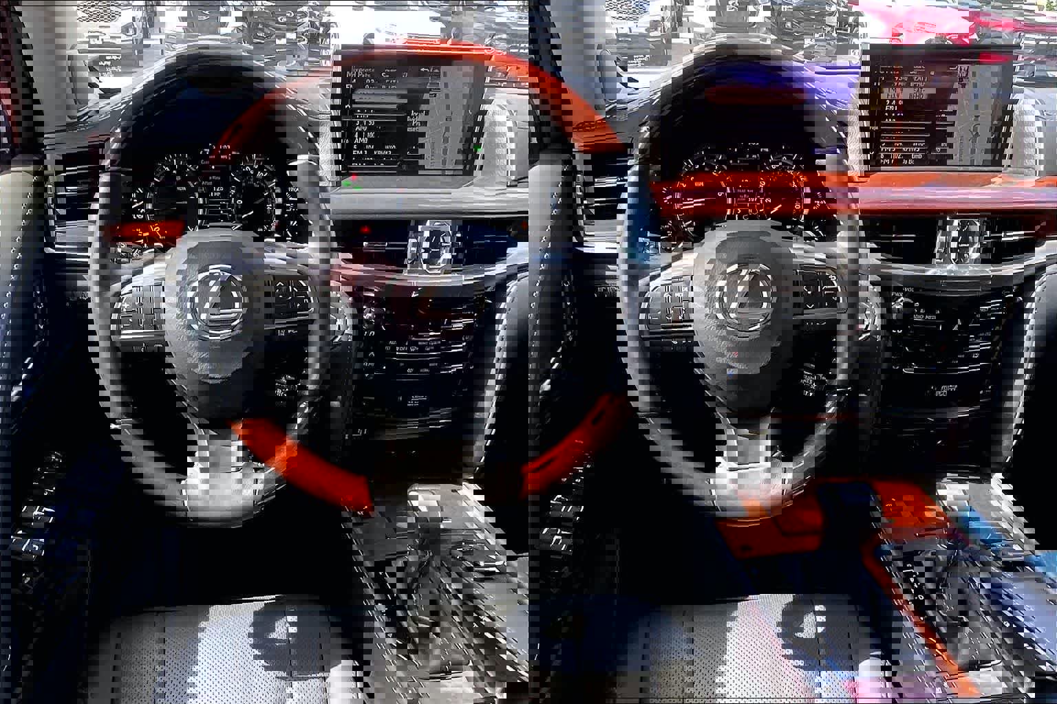 Used 2019 Lexus LX 570 4WD image 16