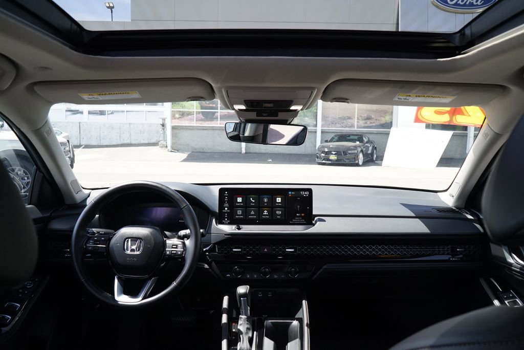 Used 2023 Honda Accord Touring image 13