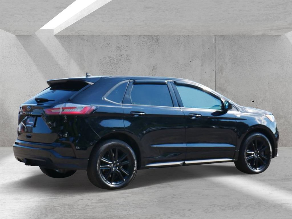Certified 2022 Ford Edge ST-Line w/ Class II Trailer Tow Package AWD/4WD image 3