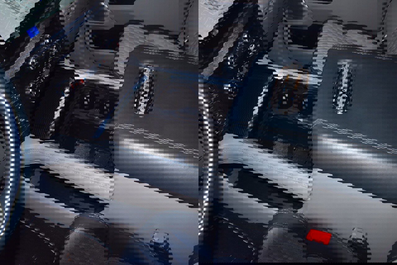 Certified 2024 Ford F250 Limited w/ FX4 Off-Road Package image 31