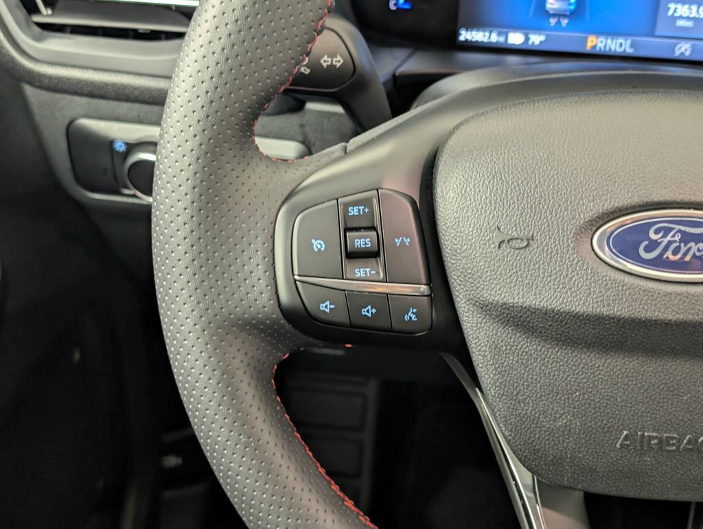 Certified 2025 Ford Escape ST-Line FWD image 18
