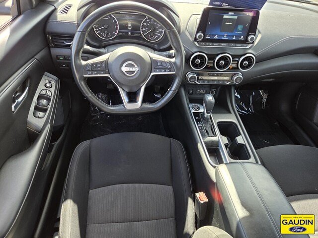 Used 2025 Nissan Sentra SV w/ All-Weather Package FWD image 13