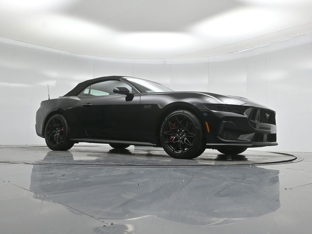 Certified 2025 Ford Mustang GT Premium w/ GT Performance Package image 4