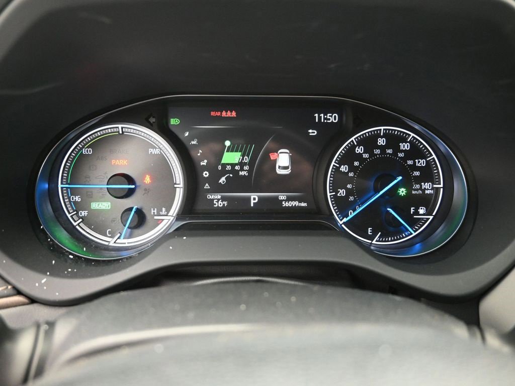 Used 2022 Toyota Venza XLE image 12