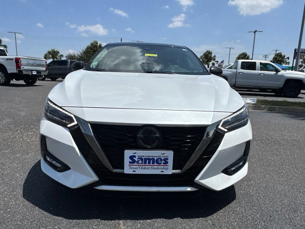 Used 2023 Nissan Sentra SR w/ SR Premium Package FWD image 7