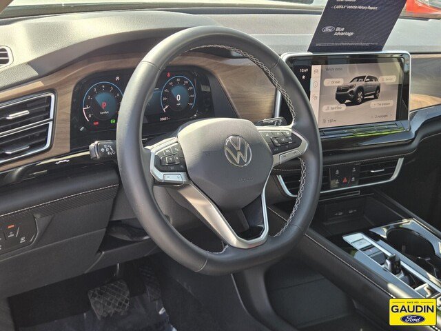 Used 2024 Volkswagen Atlas SE w/ Panoramic Sunroof Package FWD image 20