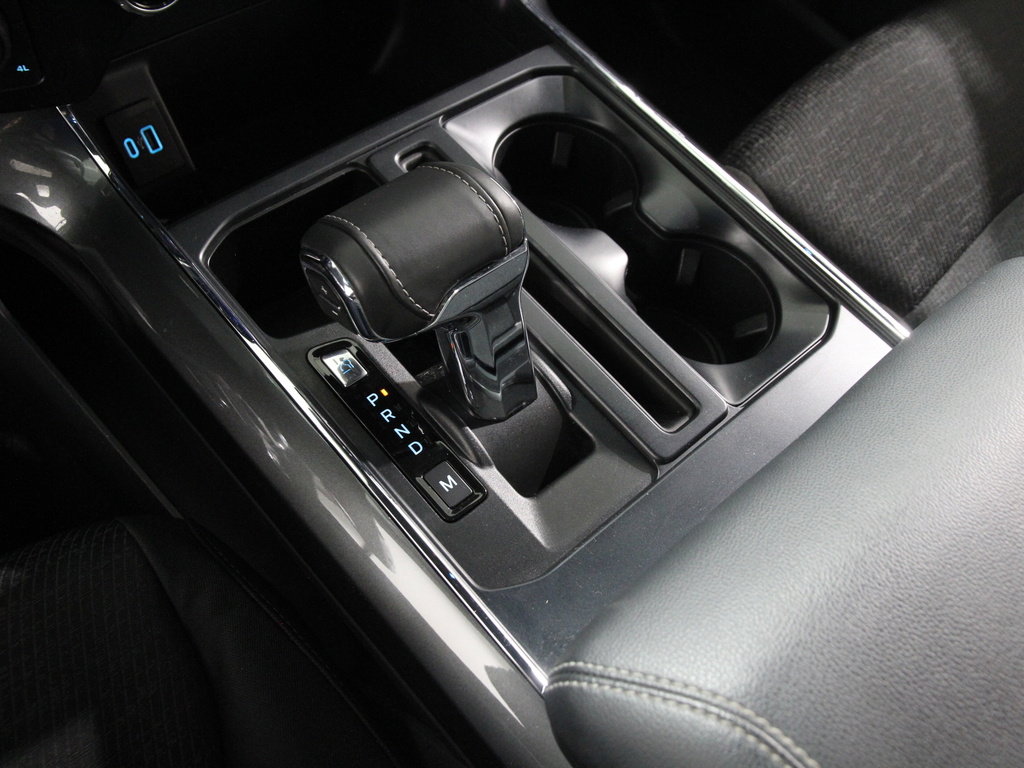 Certified 2022 Ford F150 XLT w/ Equipment Group 302A High image 19