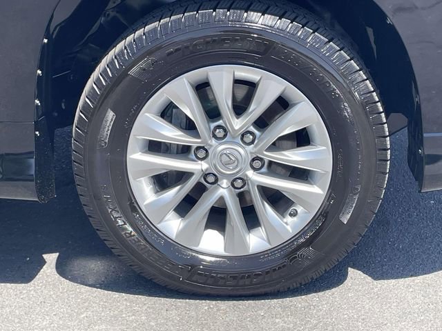 Used 2017 Lexus GX 460 Premium w/ Premium Package AWD/4WD image 38