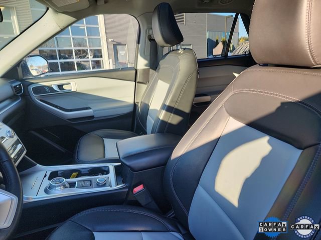 Certified 2022 Ford Explorer XLT w/ Equipment Group 202A image 22