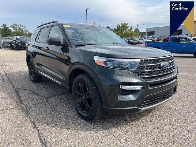 Certified 2022 Ford Explorer XLT w/ Equipment Group 202A