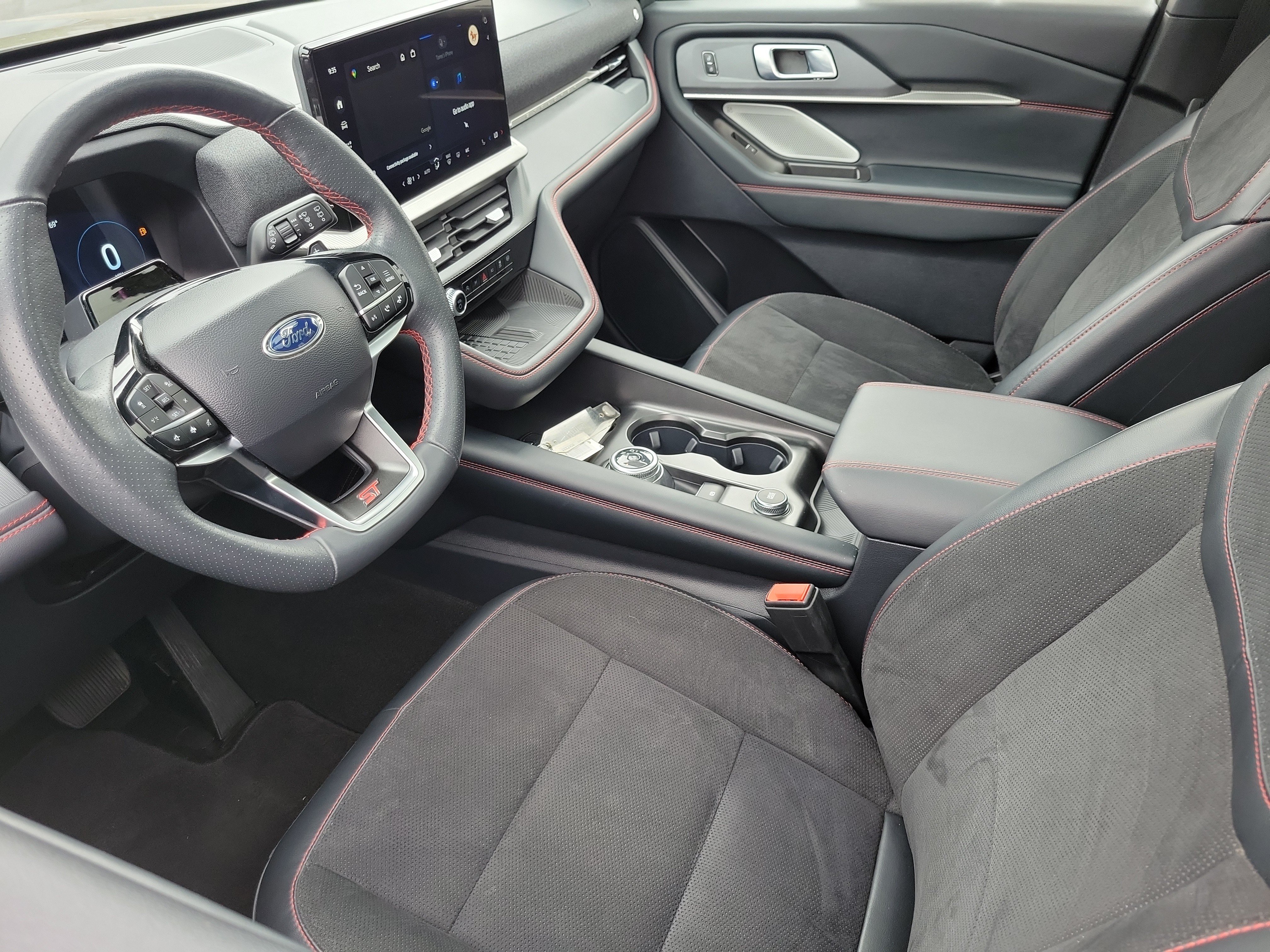 Certified 2025 Ford Explorer ST AWD/4WD image 3