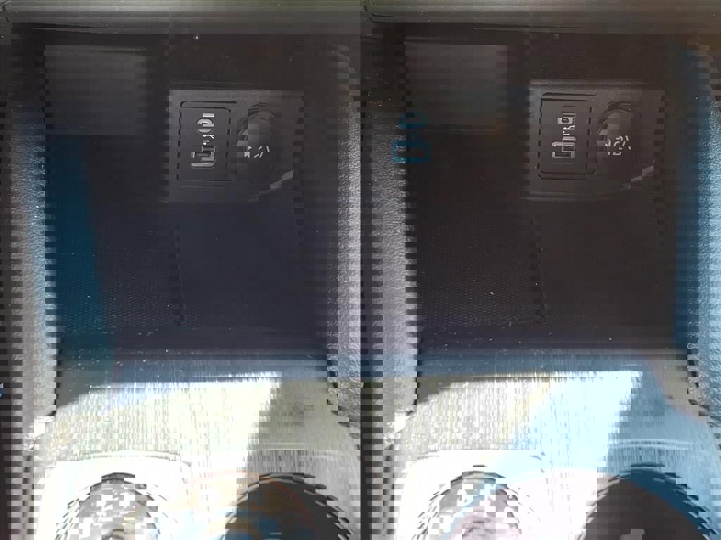 Certified 2023 Ford Escape ST-Line w/ Equipment Group 301A image 18