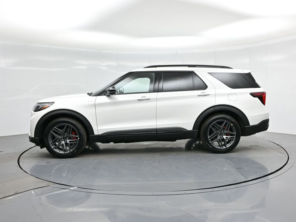 Certified 2025 Ford Explorer ST-Line w/ Premium Package image 30