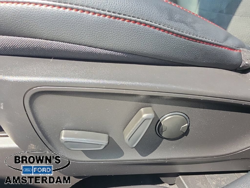 Certified 2022 Ford Escape SEL w/ SEL Stealth AWD Package image 17