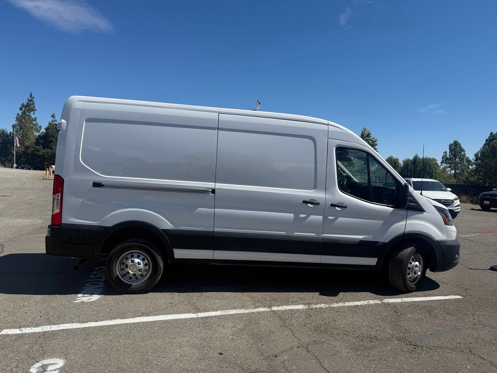 Certified 2023 Ford Transit 250 Medium Roof AWD image 6