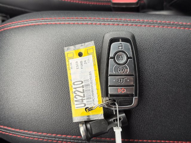 Certified 2024 Ford Escape ST-Line w/ Tech Pack #1 AWD/4WD image 15