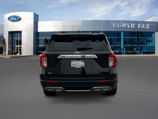 Certified 2023 Ford Explorer XLT w/ Equipment Group 202A RWD image 4