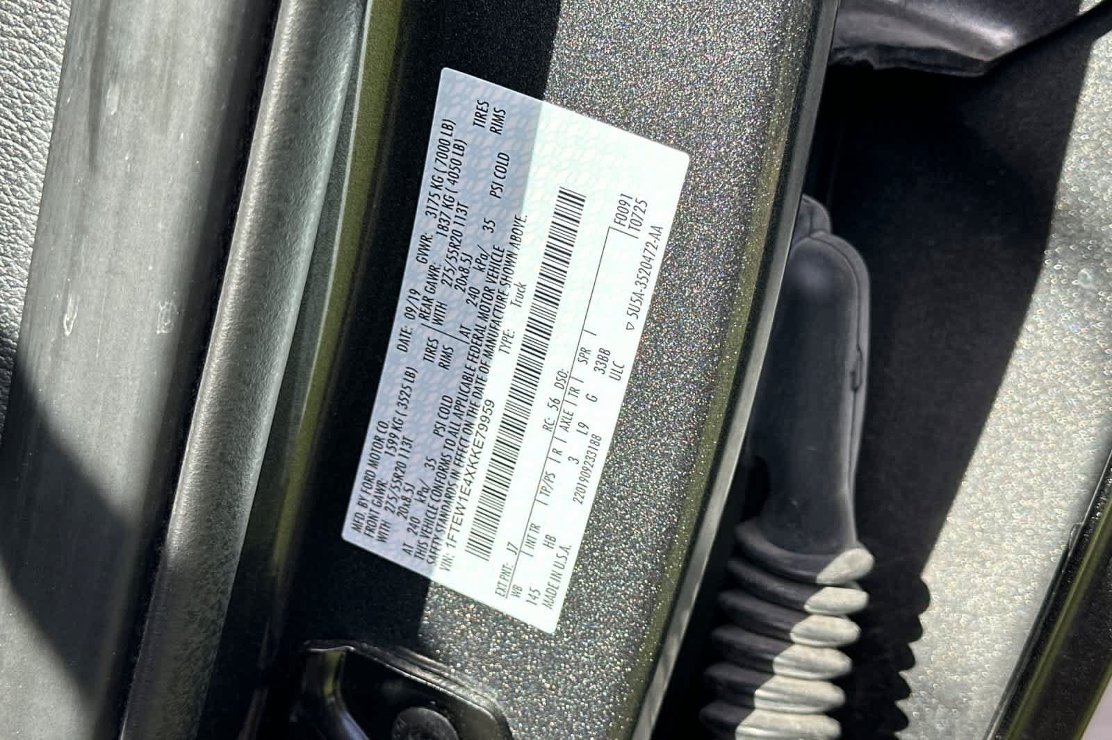 Certified 2019 Ford F150 Lariat w/ Equipment Group 502A Luxury AWD/4WD image 28