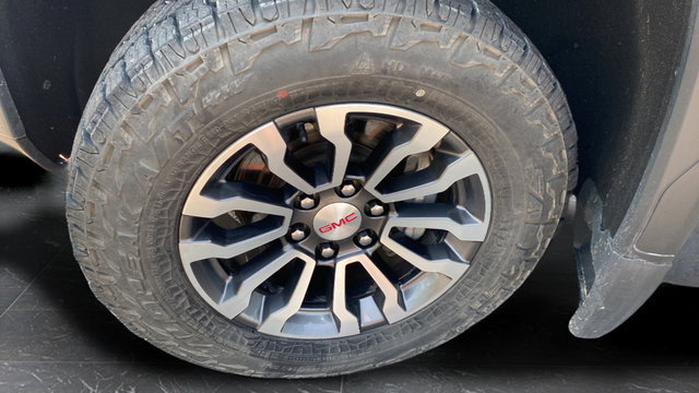 Used 2021 GMC Sierra 1500 AT4 AWD/4WD image 32
