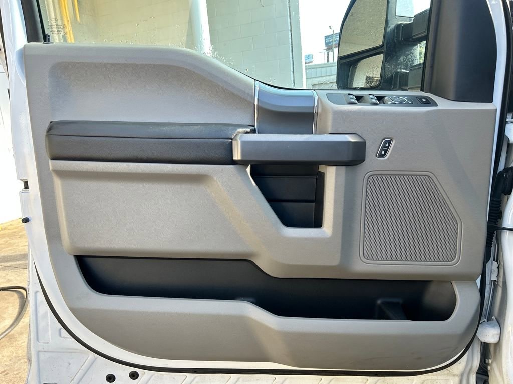 Certified 2019 Ford F250 XLT w/ XLT Premium Package image 9