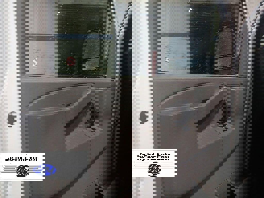 Used 2021 Chevrolet Express 2500 w/ Driver Convenience Package image 17