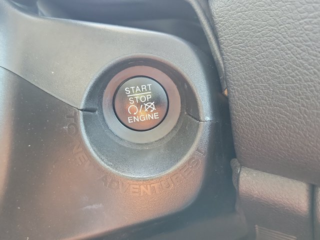 Used 2022 Jeep Renegade Latitude w/ Convenience Group AWD/4WD image 31