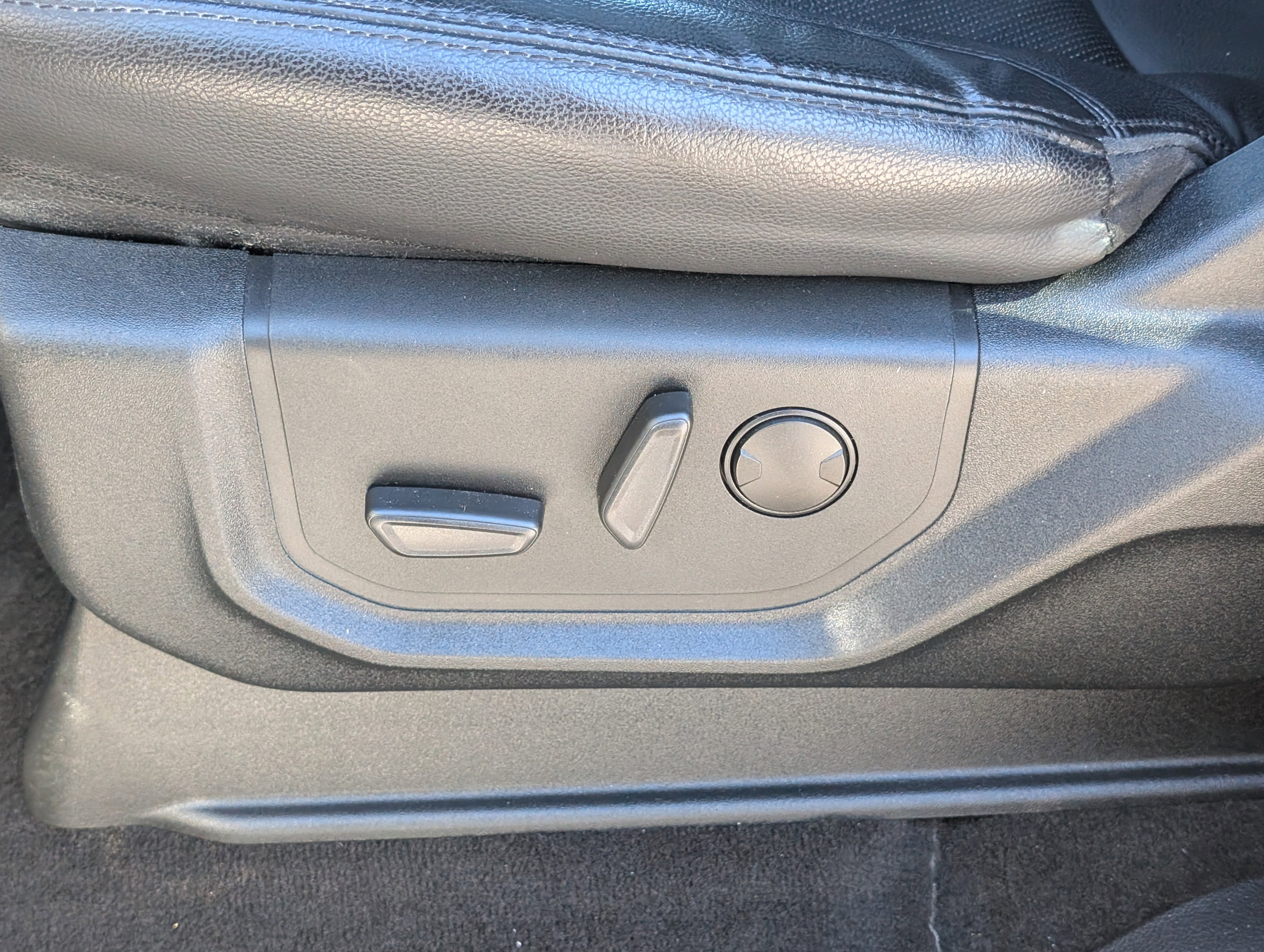 Certified 2020 Ford Expedition XLT w/ Equipment Group 202A image 24