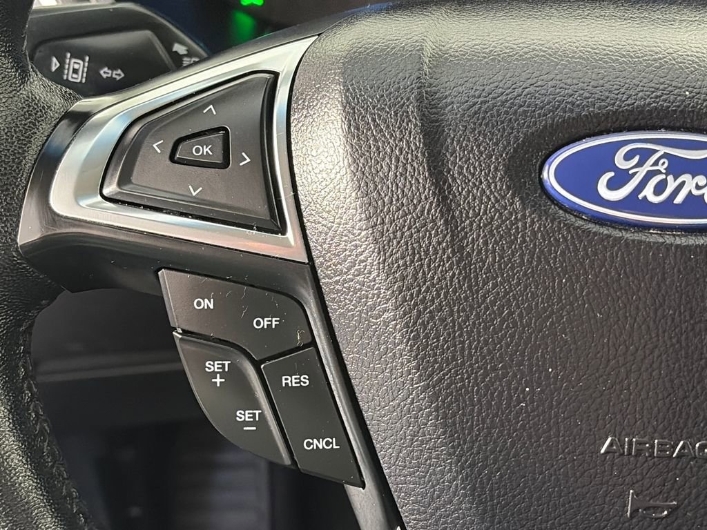 Certified 2024 Ford Edge Titanium AWD/4WD image 17