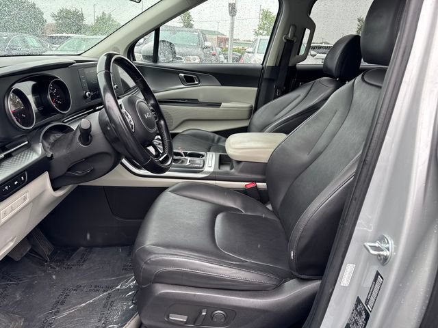 Used 2022 Kia Carnival LX FWD image 10