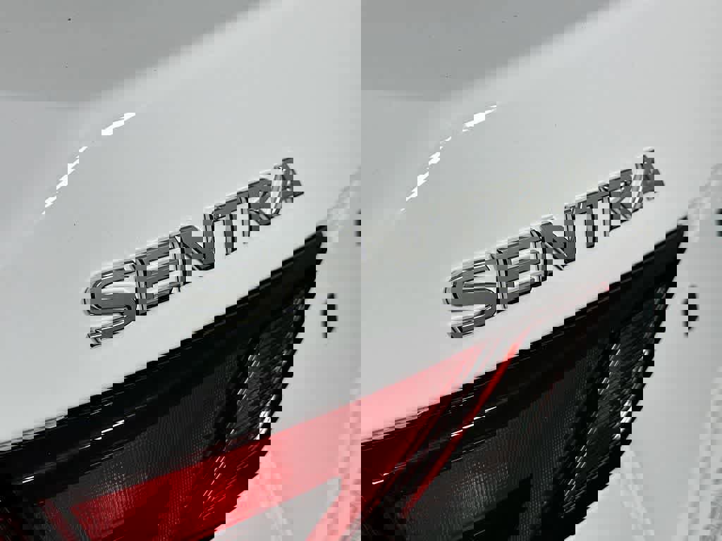 Used 2024 Nissan Sentra S image 10