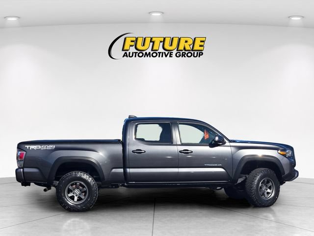 Used 2020 Toyota Tacoma TRD Off-Road w/ TRD Premium Off Road Package AWD/4WD image 3