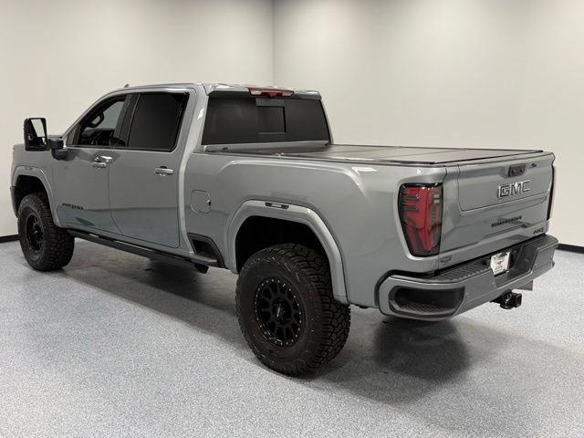 Used 2024 GMC Sierra 2500 AT4 w/ AT4 Premium Plus Package AWD/4WD image 9