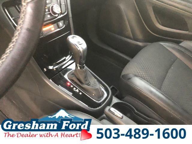 Used 2022 Buick Encore Preferred image 28